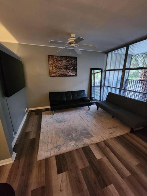 Blue Shark *W7* @ Montrose 1Br Private King Loft Lägenhet Houston Exteriör bild