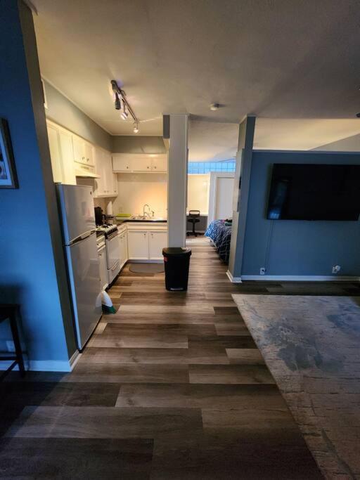 Blue Shark *W7* @ Montrose 1Br Private King Loft Lägenhet Houston Exteriör bild